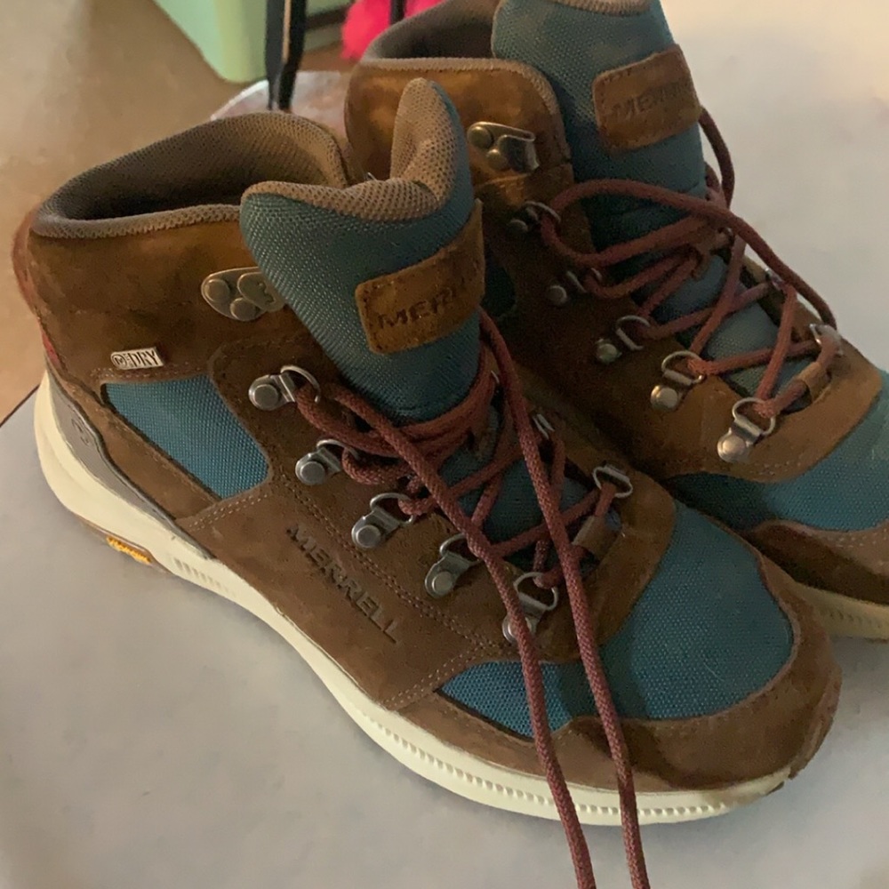 Merrell Ontario 85 Mid Waterproof Hiking Boots